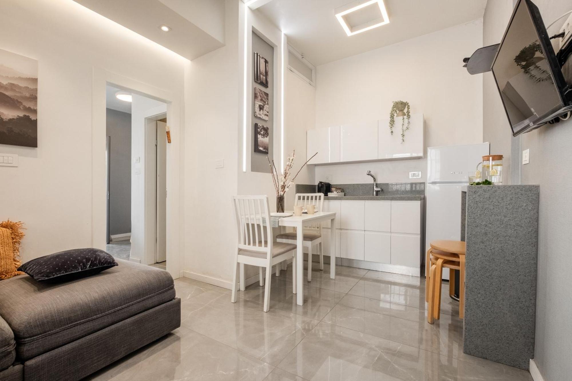Dinning Room, Bedroom And Balcony Jeruzalém Exteriér fotografie